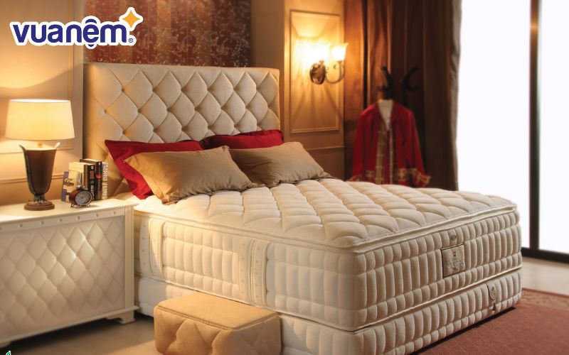 Cửa hàng nệm quận 5 My Home nằm trong trung tâm thương mại Hùng Vương Plaza.