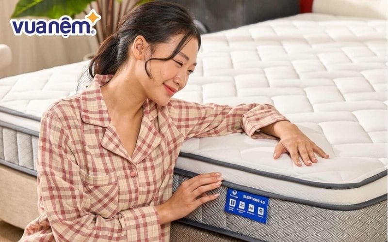 Nệm cứng tạo cảm giác vững chãi và ổn định