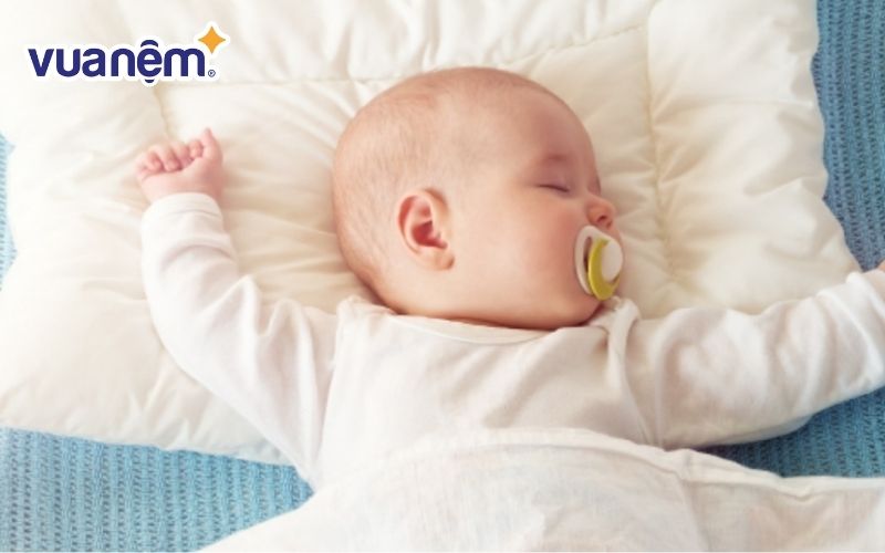 Sử dụng gối cho trẻ 2 tuổi đúng cách để không ảnh hưởng tới giấc ngủ