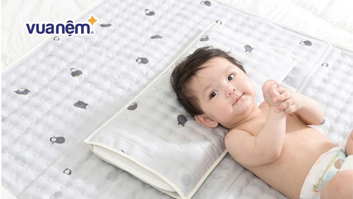 gối cho bé 2 tuổi