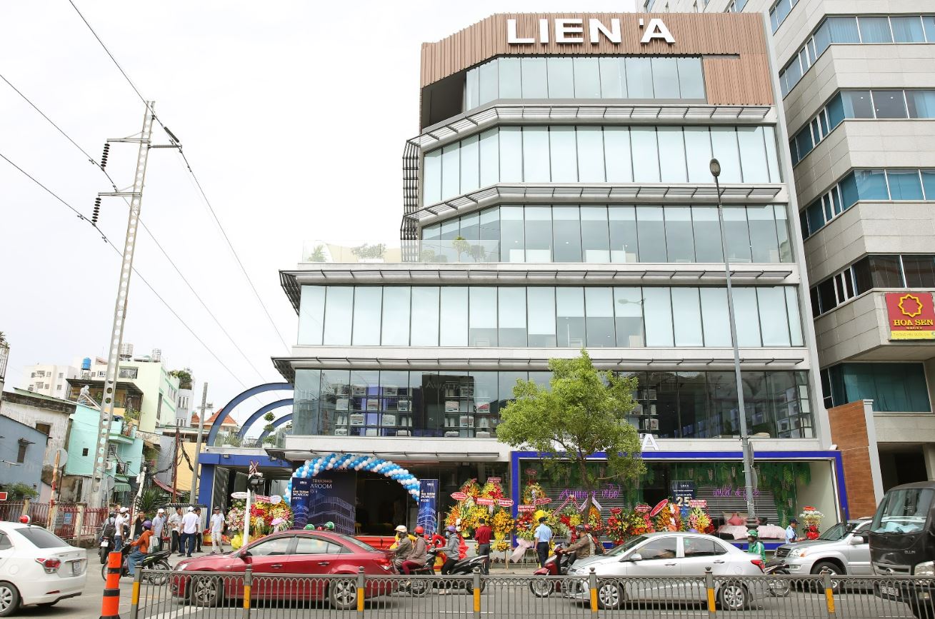 Cửa hàng Liên Á chuyên cung cấp các sản phẩm chăn ga gối nệm đa dạng và phong phú