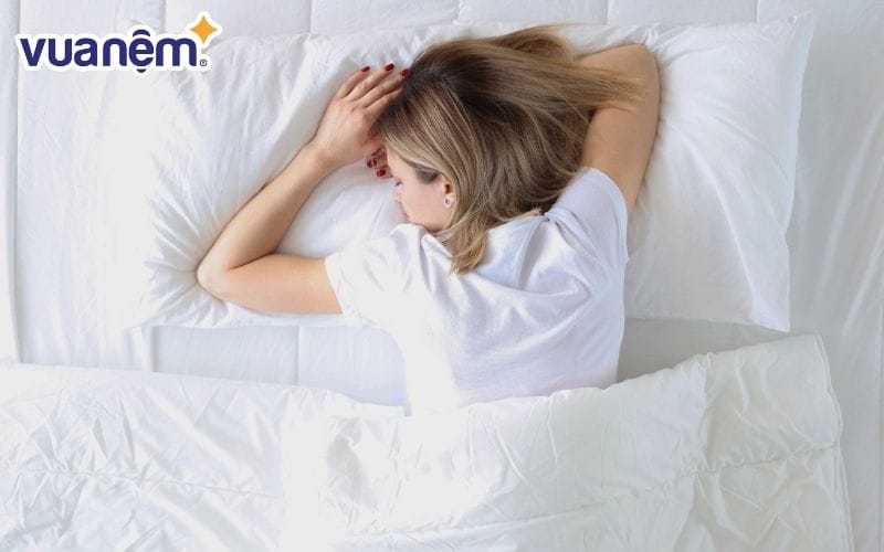 Tuyệt đối tránh tư thế nằm sấp