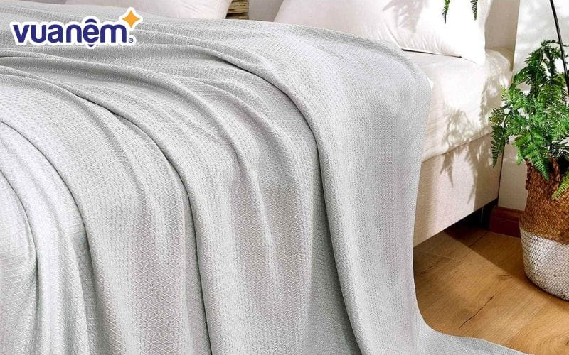 Chăn điều hòa sử dụng chất liệu đặc biệt