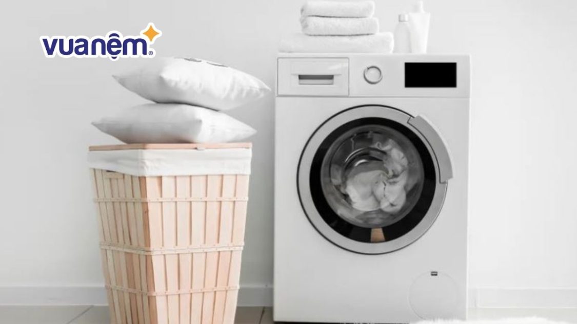 Giặt gối bằng máy giặt