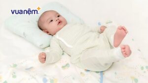 Có nên sử dụng gối cho bé 1 tuổi? Top 5 mẫu gối an toàn