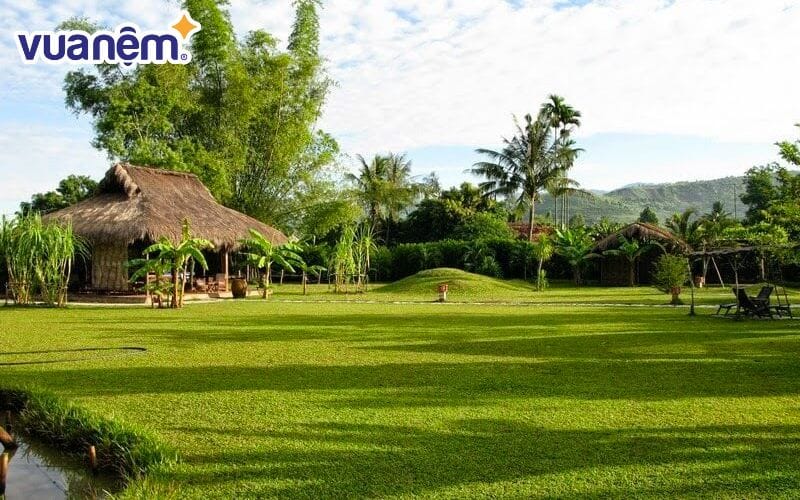 Cảnh vật làng quê luôn mang đến sự dung dị lạ thường.