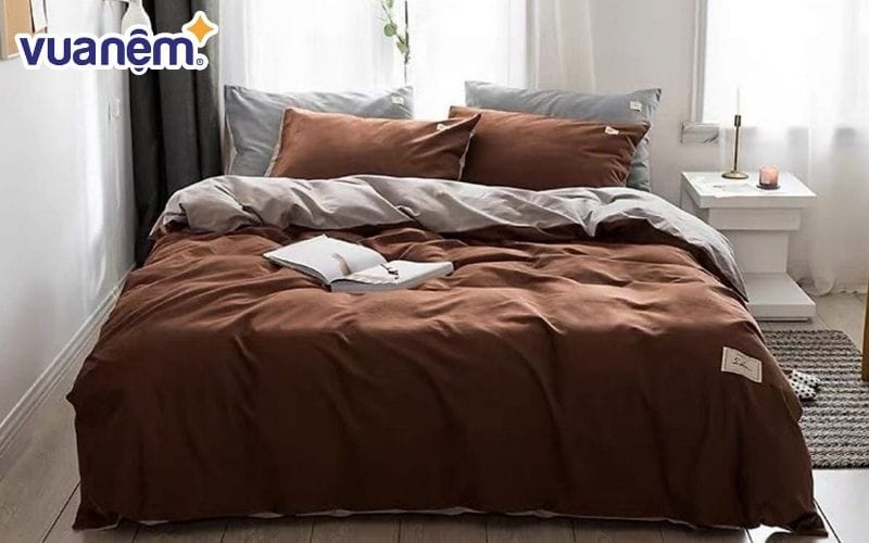 Mệnh Thủy tránh chọn chăn ga gối nệm màu nâu đất