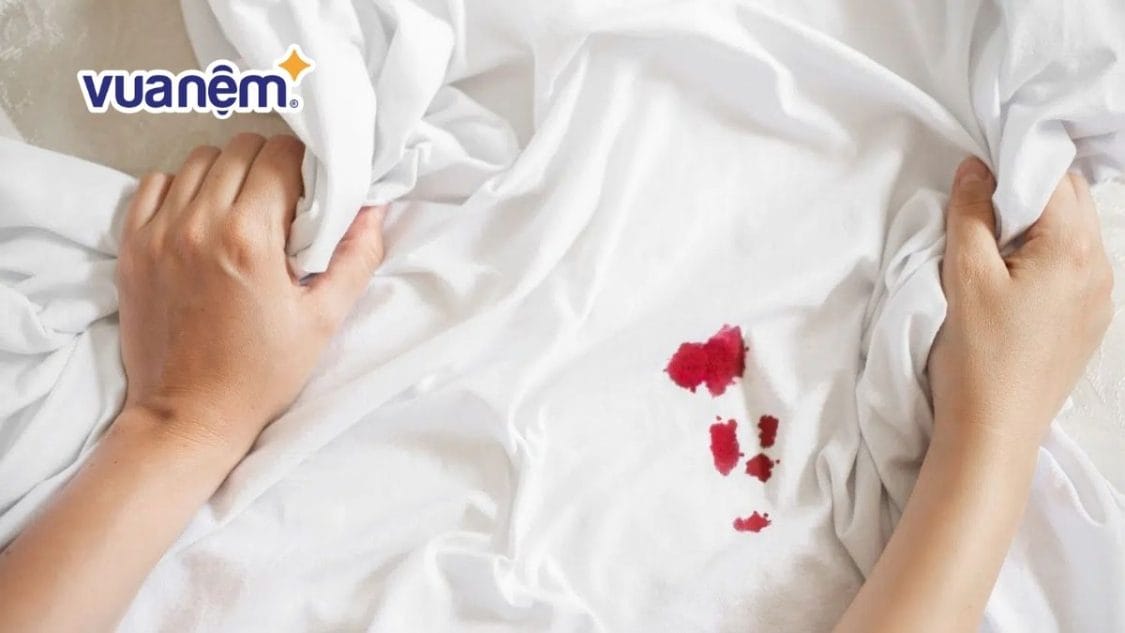 Cách tẩy vết máu trên ga giường bằng mẹo siêu hiệu quả