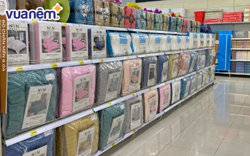 NIN House chuyên cung cấp chăn ga gối nệm ở hơn 100 trung tâm thương mại.
