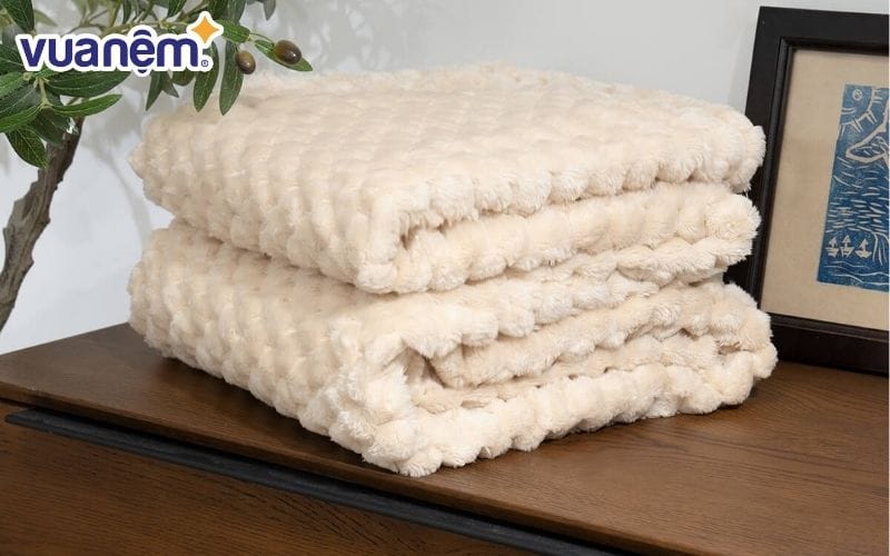 Một số lưu ý khi bảo quản chăn mền lông tuyết mà bạn nên biết