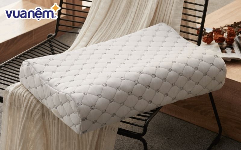 Gối cao su non có mùi là do thành phần cấu tạo chứa mủ cao su