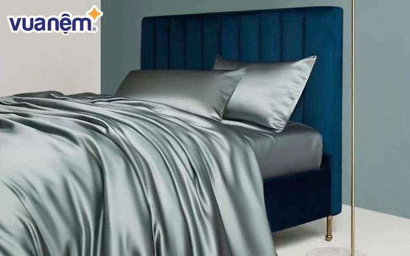 Chăn lụa có tác dụng điều chỉnh nhiệt độ