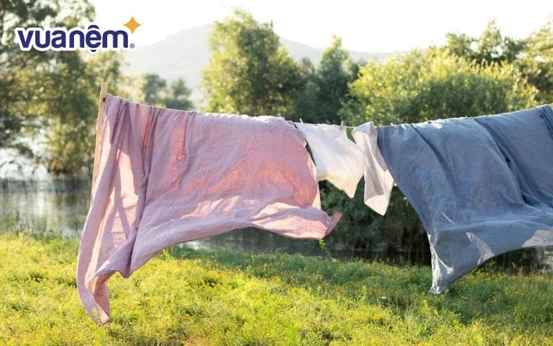 Chọn chăn du lịch dễ vệ sinh để bạn không tốn nhiều thời gian giặt giũ trong chuyến đi