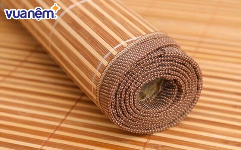 Chọn chiếu với màu sắc và kiểu dáng đơn giản, dễ sử dụng