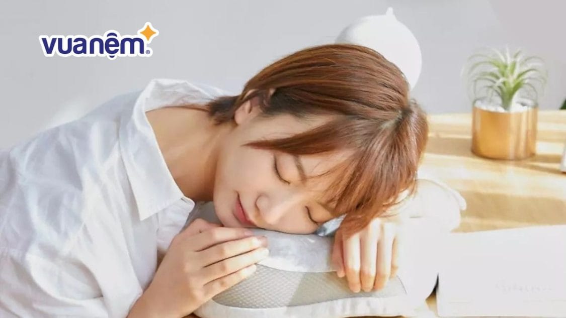 Gợi ý top 5 loại gối tựa cổ văn phòng phổ biến năm 2025