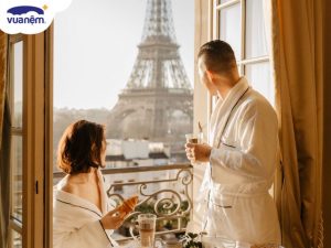 Honeymoon là gì? Gợi ý những mẫu trang trí phòng cưới cho tuần trăng mật