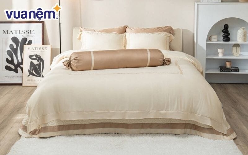 Màu kem làm phòng ngủ của bạn trông sang trọng và lịch sự hơn