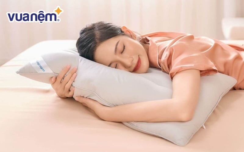 Chọn mua gối bông cao cấp - Ghé ngay cửa hàng Vua Nệm