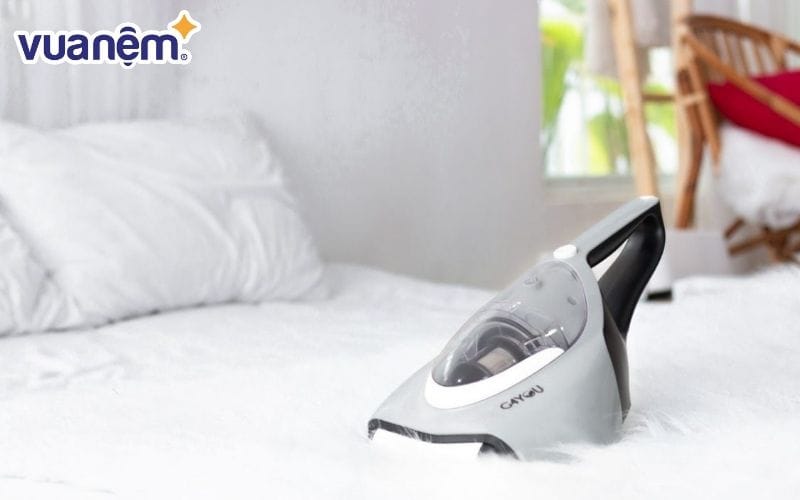 Thường xuyên hút bụi phòng ngủ, giường nệm