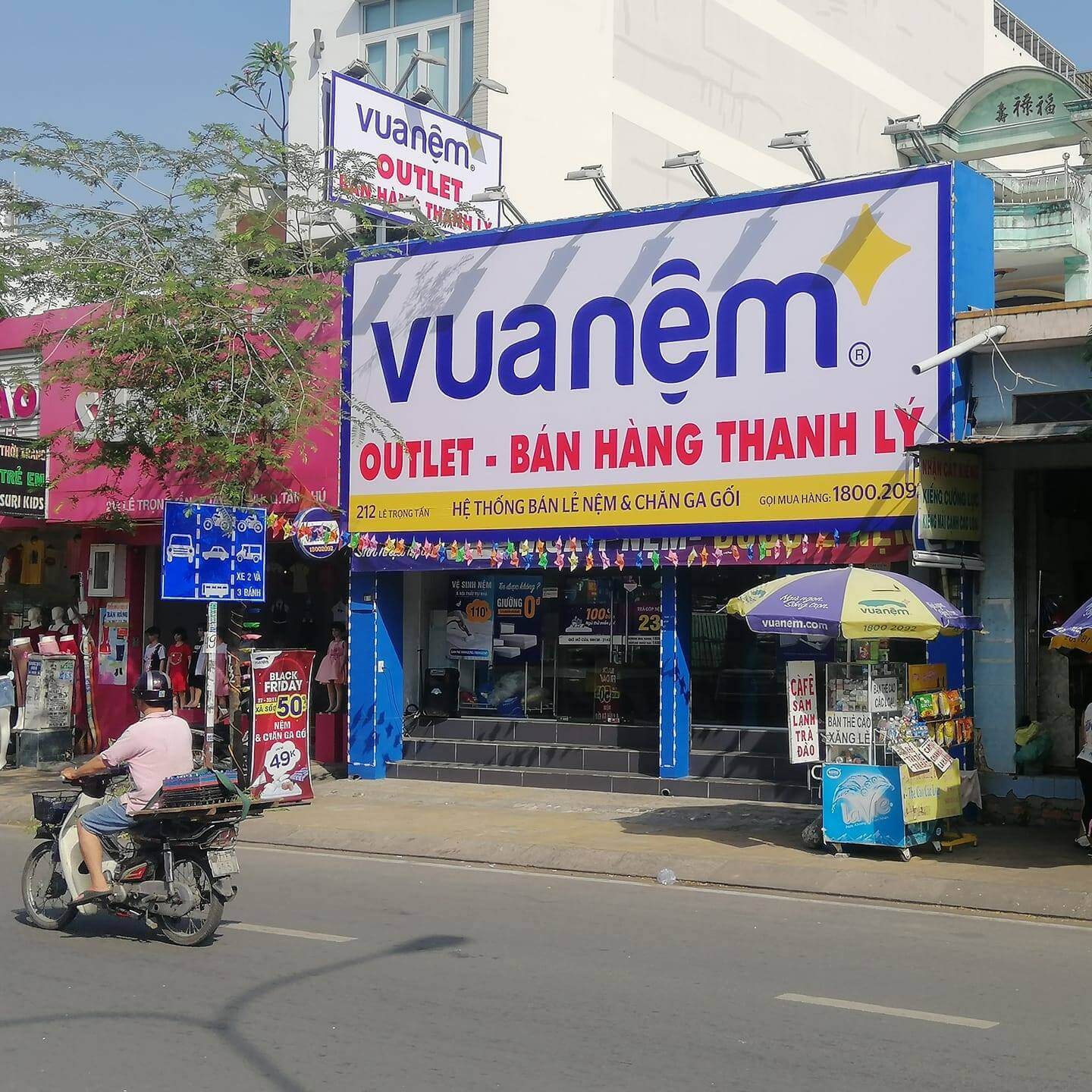 Cửa hàng chăn ga gối nệm Vua Nệm Tân Phú