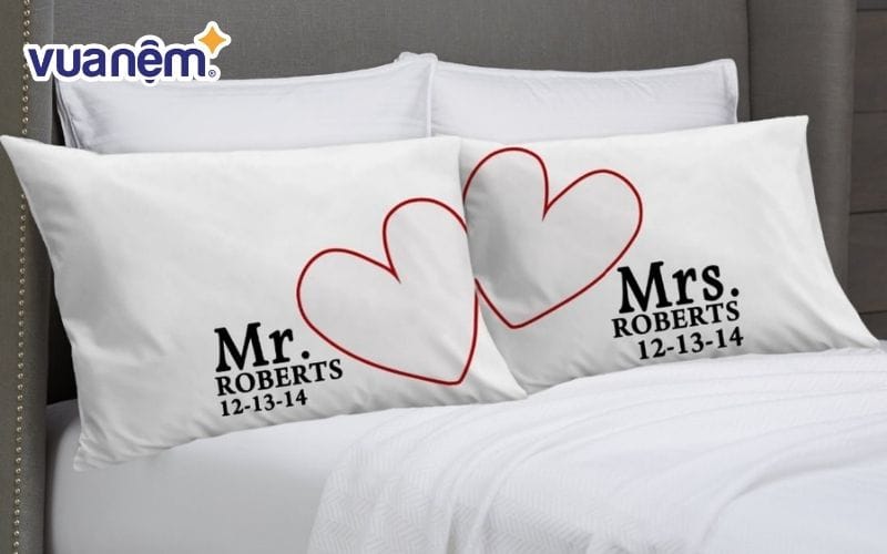 Gối đôi thiết kế riêng cho hai người
