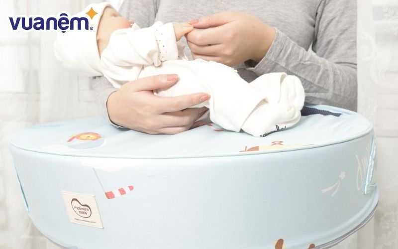 Gối cho bé sơ sinh bú Mothersbaby Hàn Quốc