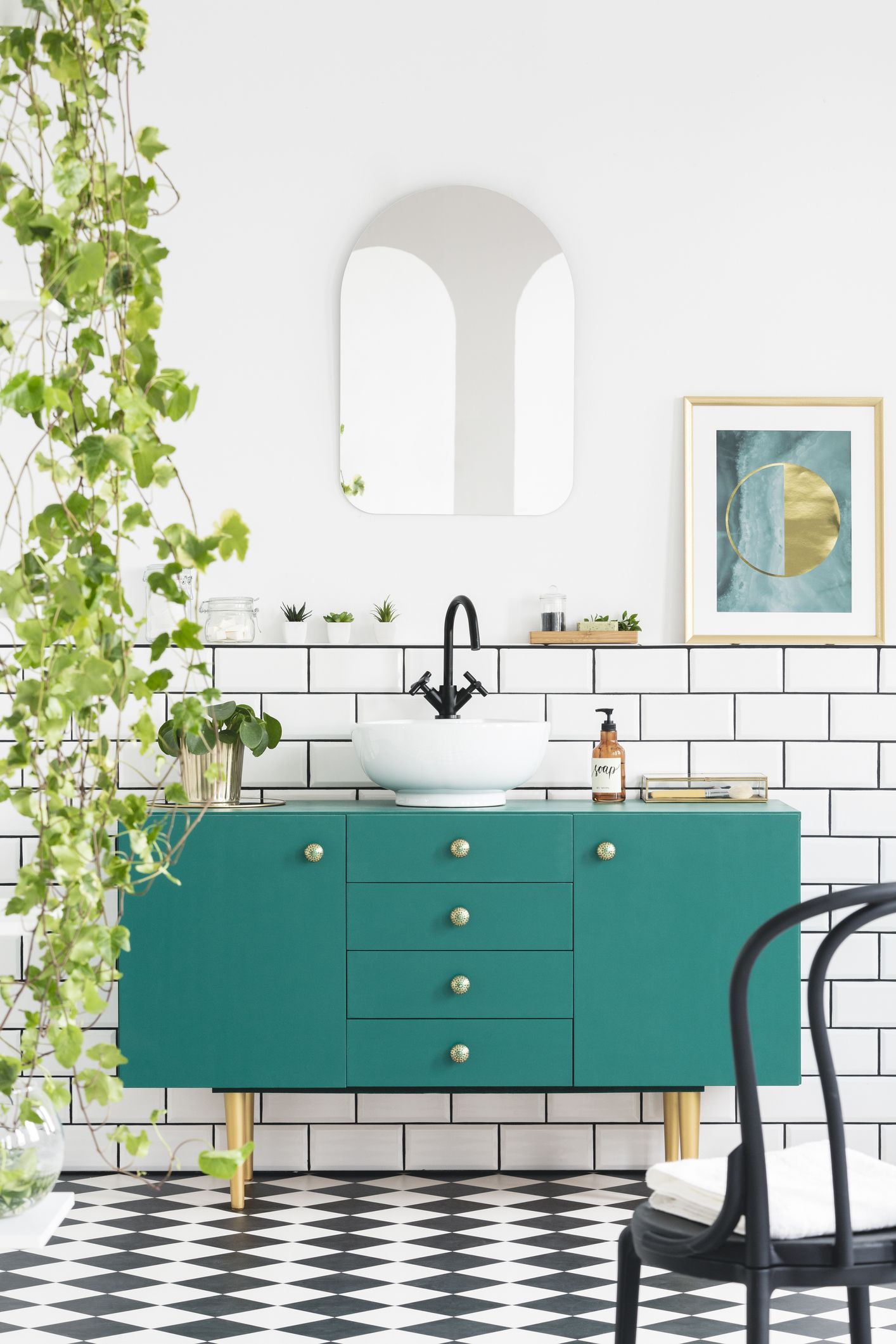 mẫu thiết kế phòng tắm có cây xanh