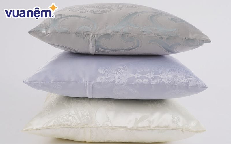 Gối tựa lưng Arena Renda gấm sang trọng