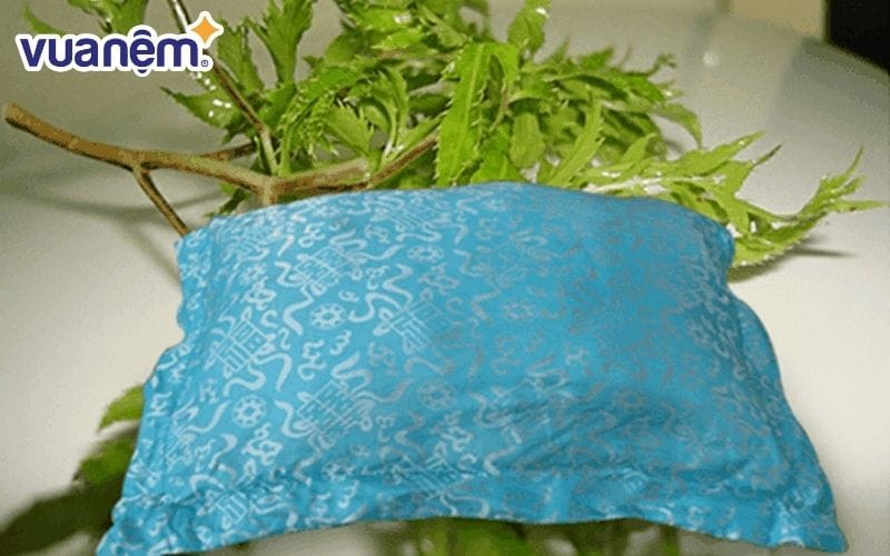 Gối đinh lăng giúp giảm đau mỏi cổ vai gáy, đặc biệt phù hợp với người làm việc văn phòng