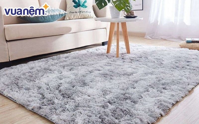 Làm ấm phòng ngủ mùa đông bằng một chiếc thảm trải sàn