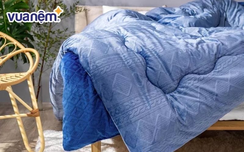 Chăn trong tiếng Anh là Blanket
