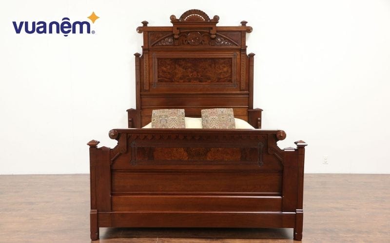 Giường ngủ gỗ óc chó phong cách cổ điển