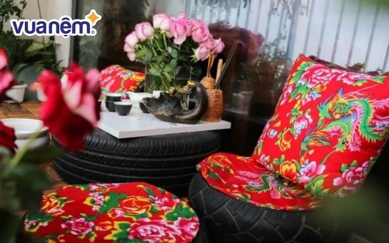 Vải chăn con công gợi nhắc về những kỉ niệm thời xưa