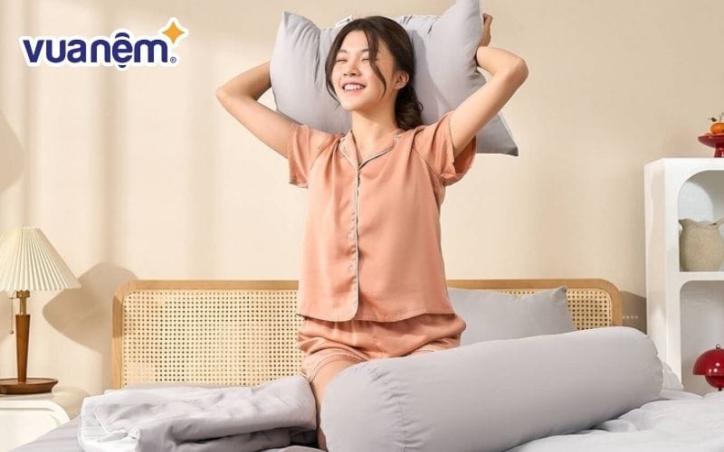 Chọn chăn ga gối nệm phù hợp cho giường ngủ gỗ thao lao