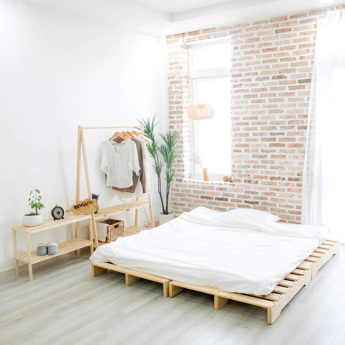 Giường ngủ gỗ pallet