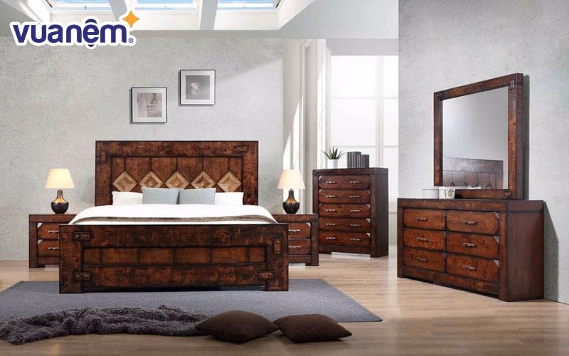 Mẫu giường ngủ gỗ tràm tân cổ điển