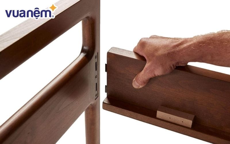 Hướng dẫn tháo lắp giường gỗ - Cách tháo chân giường và đầu giường