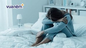 Nguyên nhân gây ra tình trạng ngủ thức dậy giữa đêm là gì?
