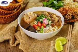 TOP 12 quán bún bò Huế ngon nhất TP.HCM đúng chuẩn hương vị Cố đô