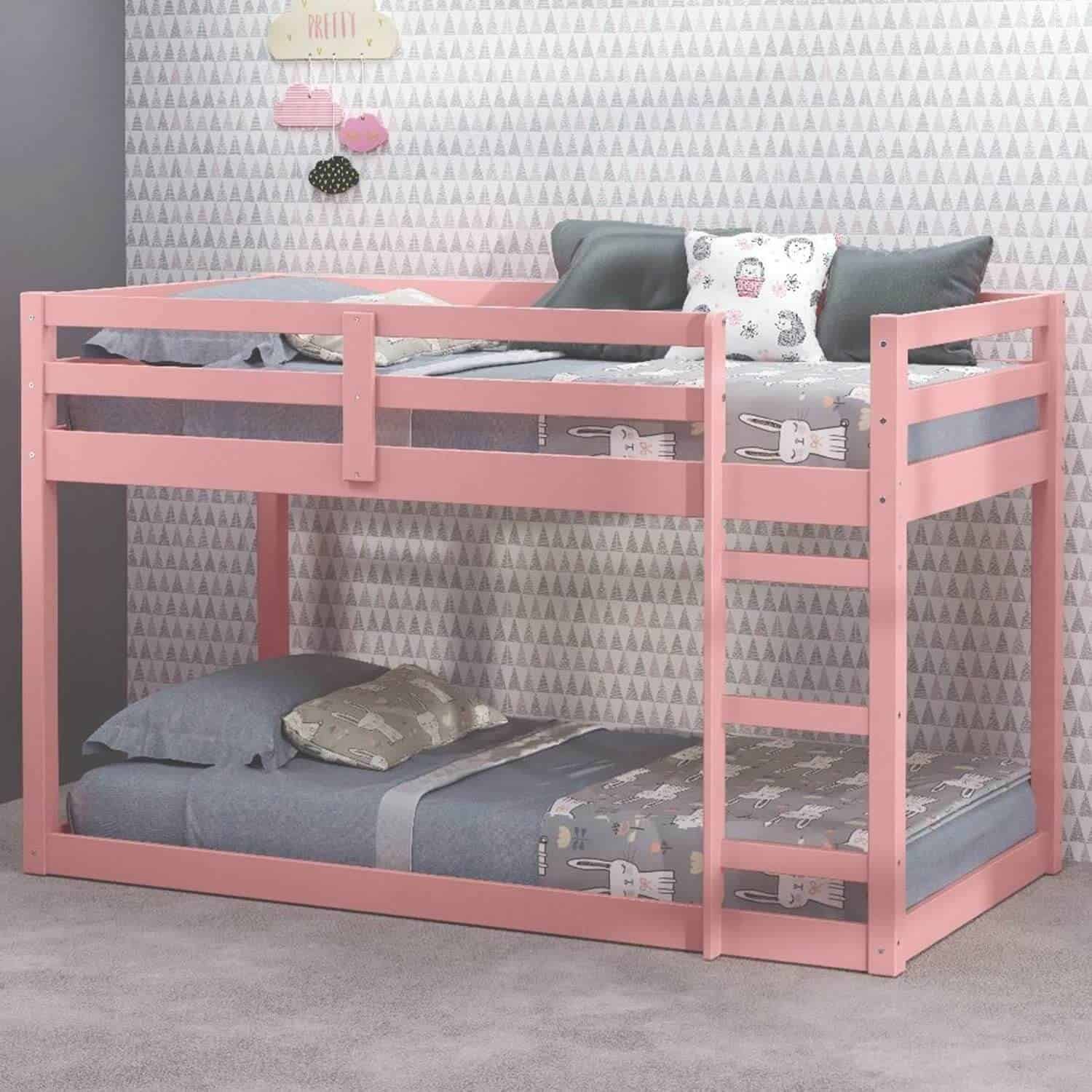 Mẫu giường tầng màu hồng thiết kế đơn giản
