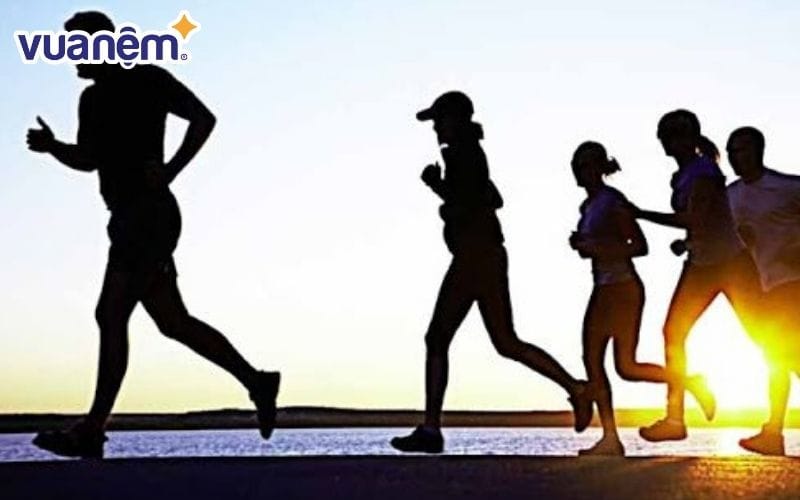 Tập thể dục là một cách tự nhiên chống mất ngủ hiệu quả