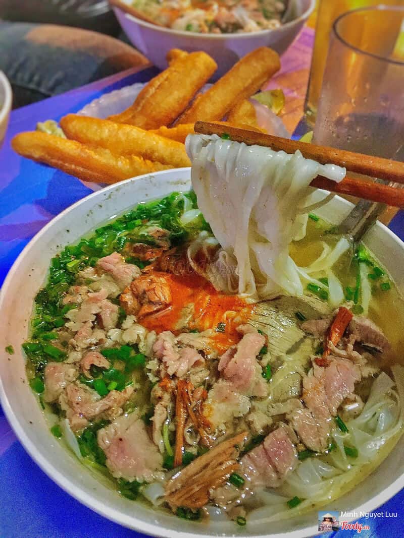 Phở gánh Hàng Chiếu 