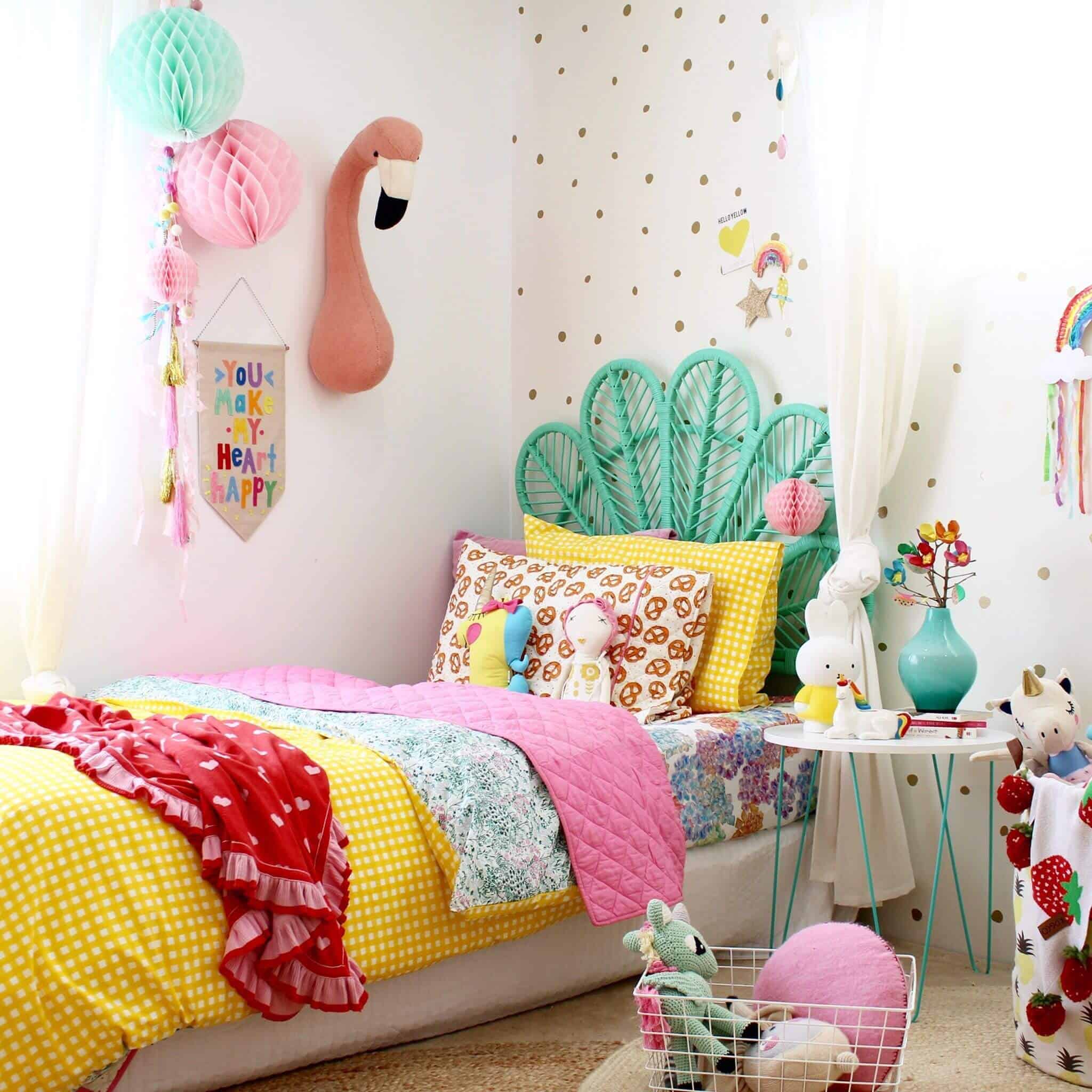 8 Ý tưởng tự trang trí phòng ngủ handmade cực đơn giản - Vua Nệm