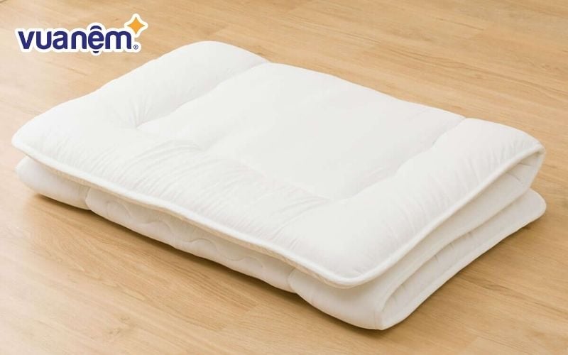 Vậy còn nhược điểm của nệm topper trải sàn là gì?