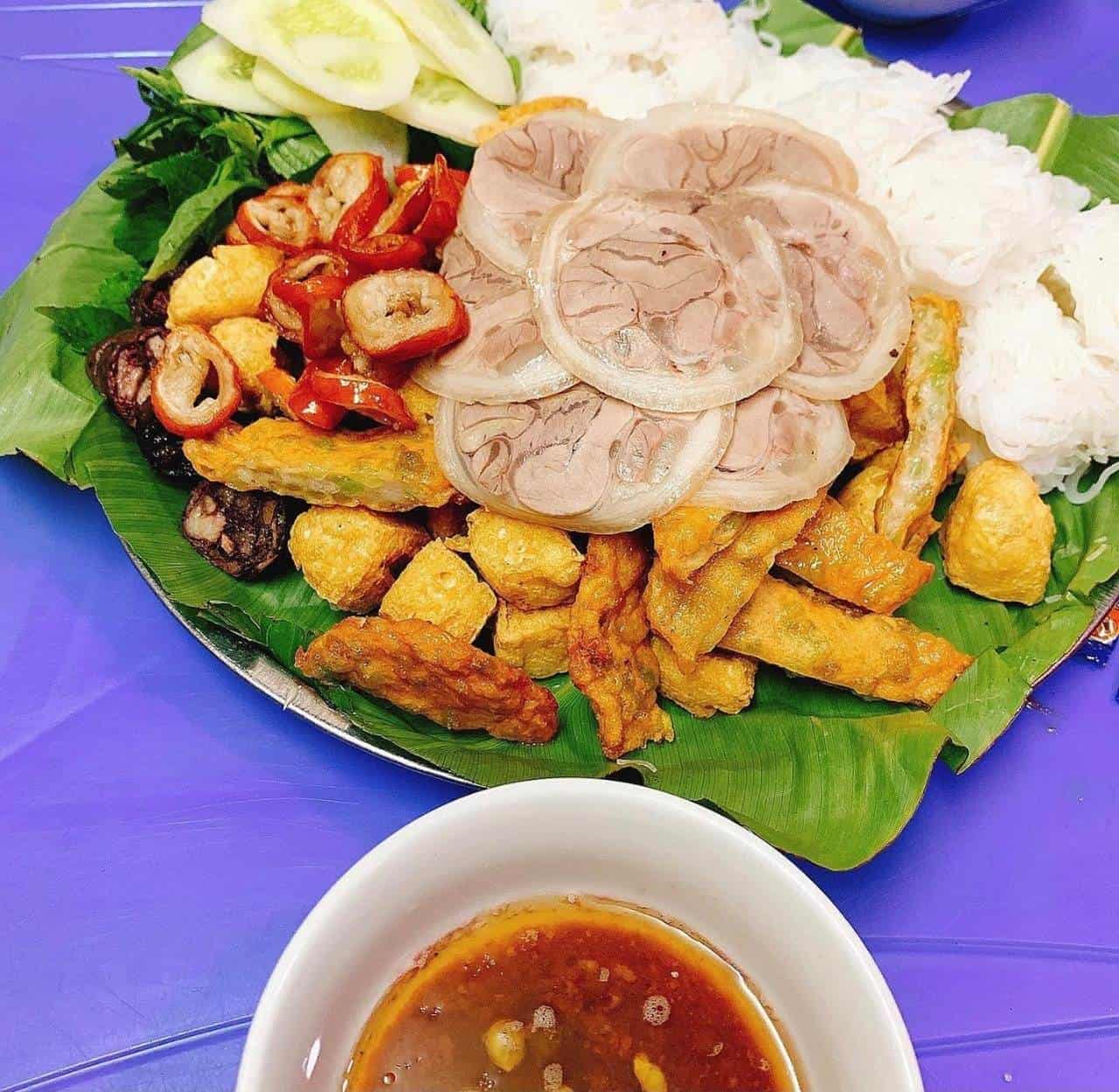 Bún đậu cô Tuyến Hàng Khay 