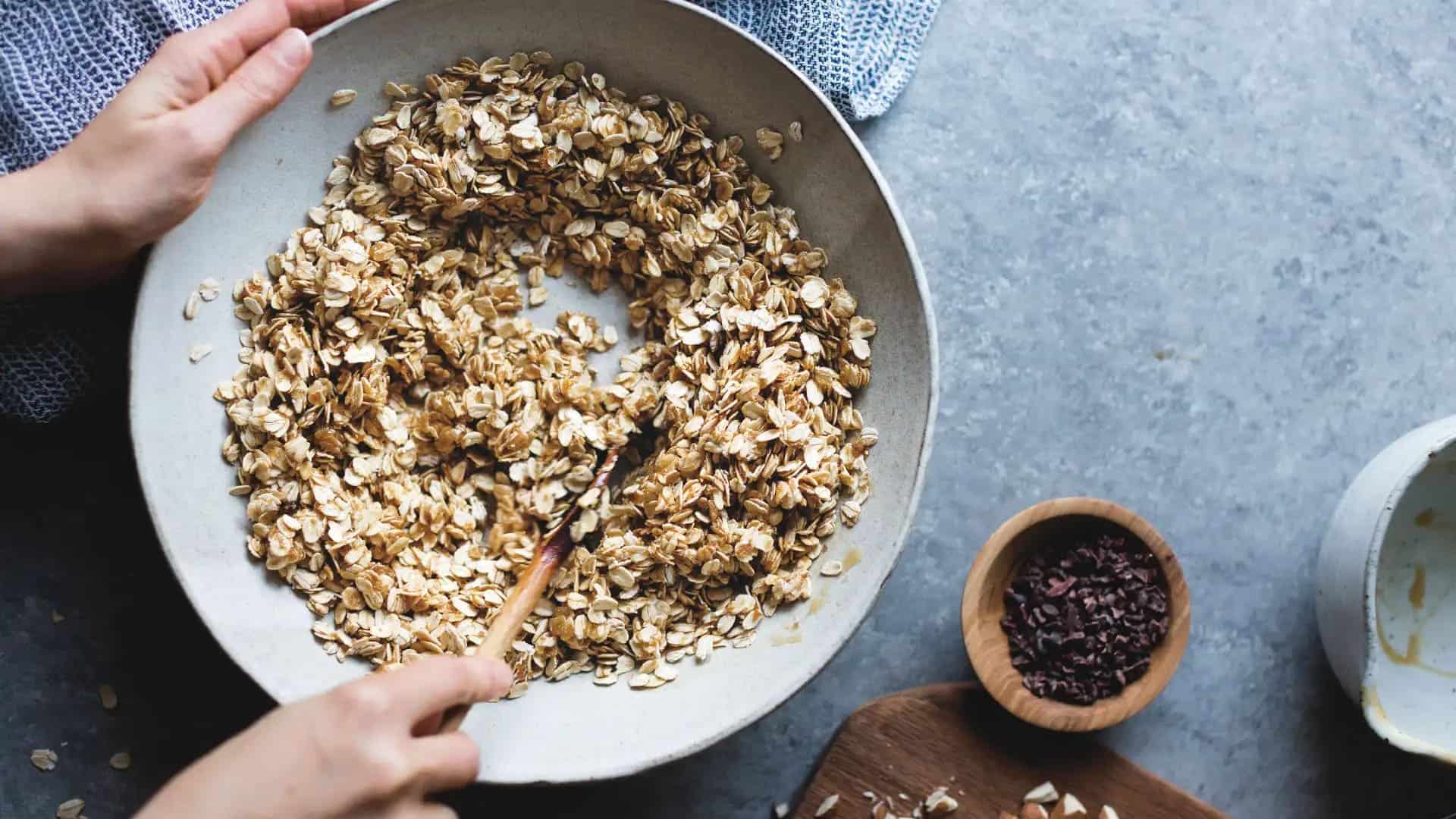 cách làm granola bằng chảo