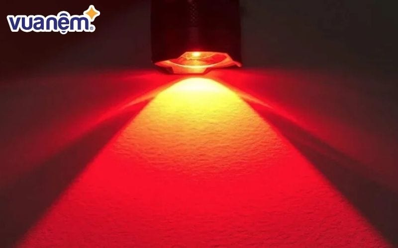 Ánh sáng bước sóng màu đỏ có tác dụng giảm béo, cải thiện tâm trạng