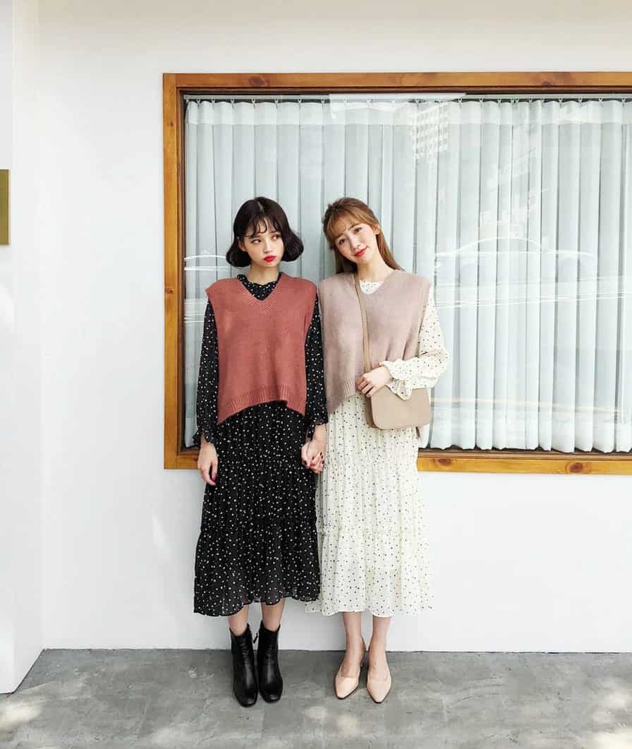 Tuyệt chiêu phối đồ với váy hoa nhí ngắn kiểu vintage Hàn Quốc