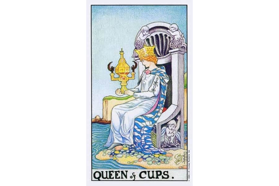 ý nghĩa 78 lá bài tarot queen of cups