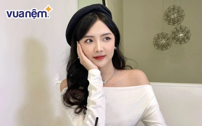 Kim Oanh biểu trưng cho sự xinh đẹp và danh giá